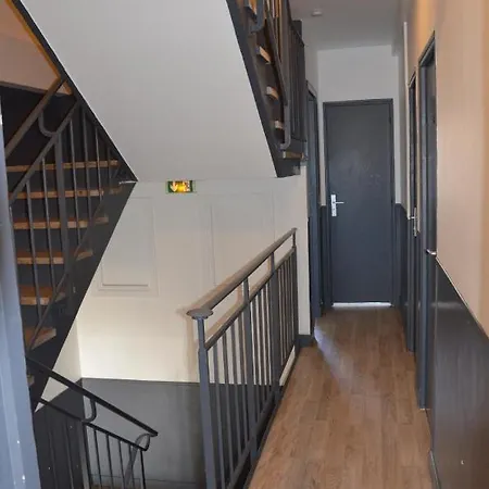 Zola فندق مبيت وإفطار *